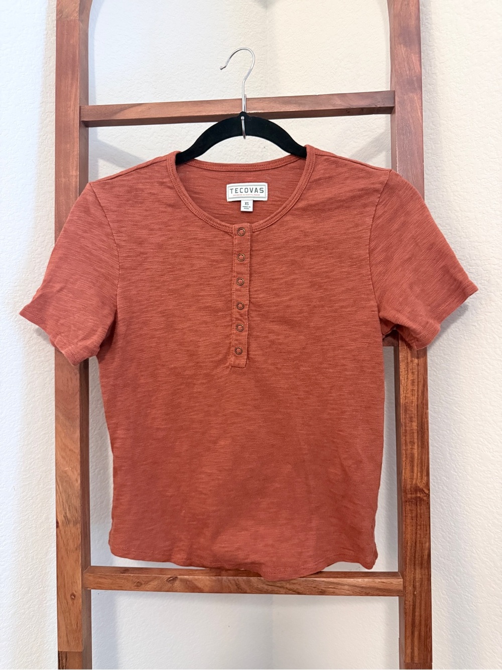 Tecovas Women's Short Sleeve Henley Top — Rust Orange